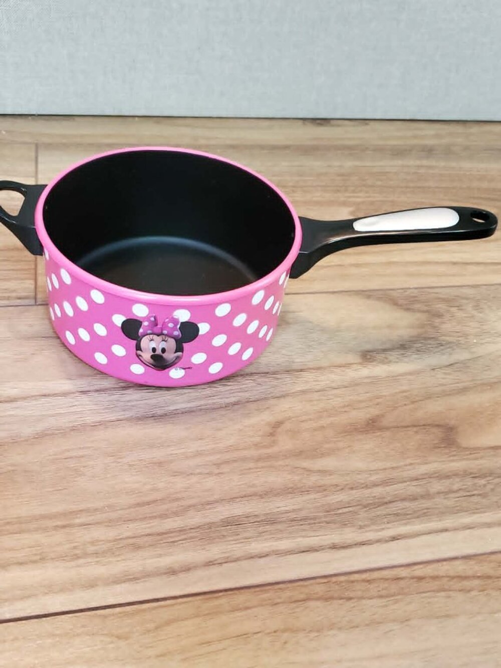 Disney Store Minnie Mouse Cookware Set - Picture 6 of 9